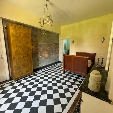 Chateau Acar De Bedou
